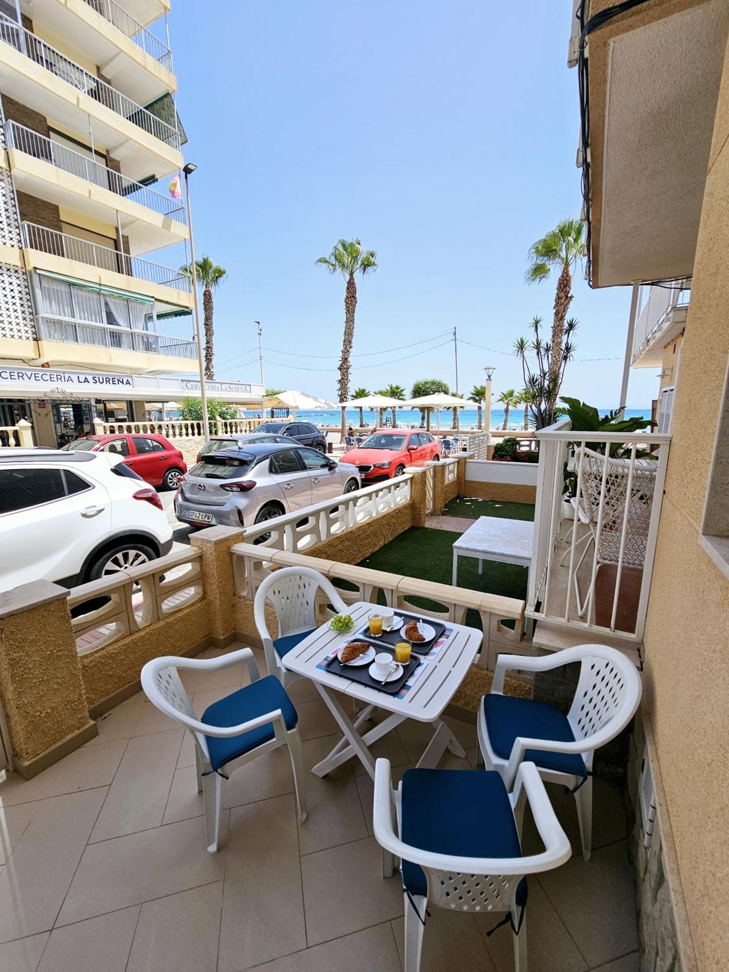 Apartamento Neptuno - Primera Linea De Playa Apartment El Campello Exterior photo